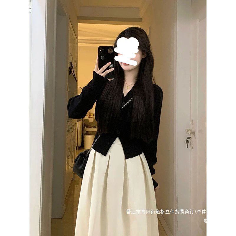 黑色v领针织衫外套女秋冬季加厚内搭打底衫毛衣开衫修身短款上衣