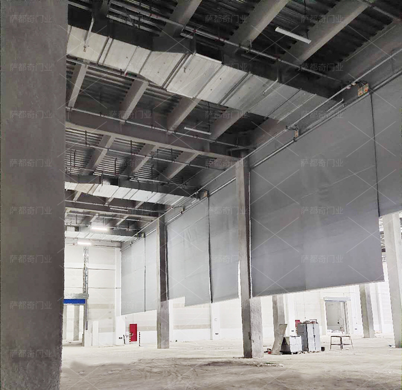 萨都奇电动挡烟垂壁 商场超市卷帘活动式柔性电动挡烟垂壁批发