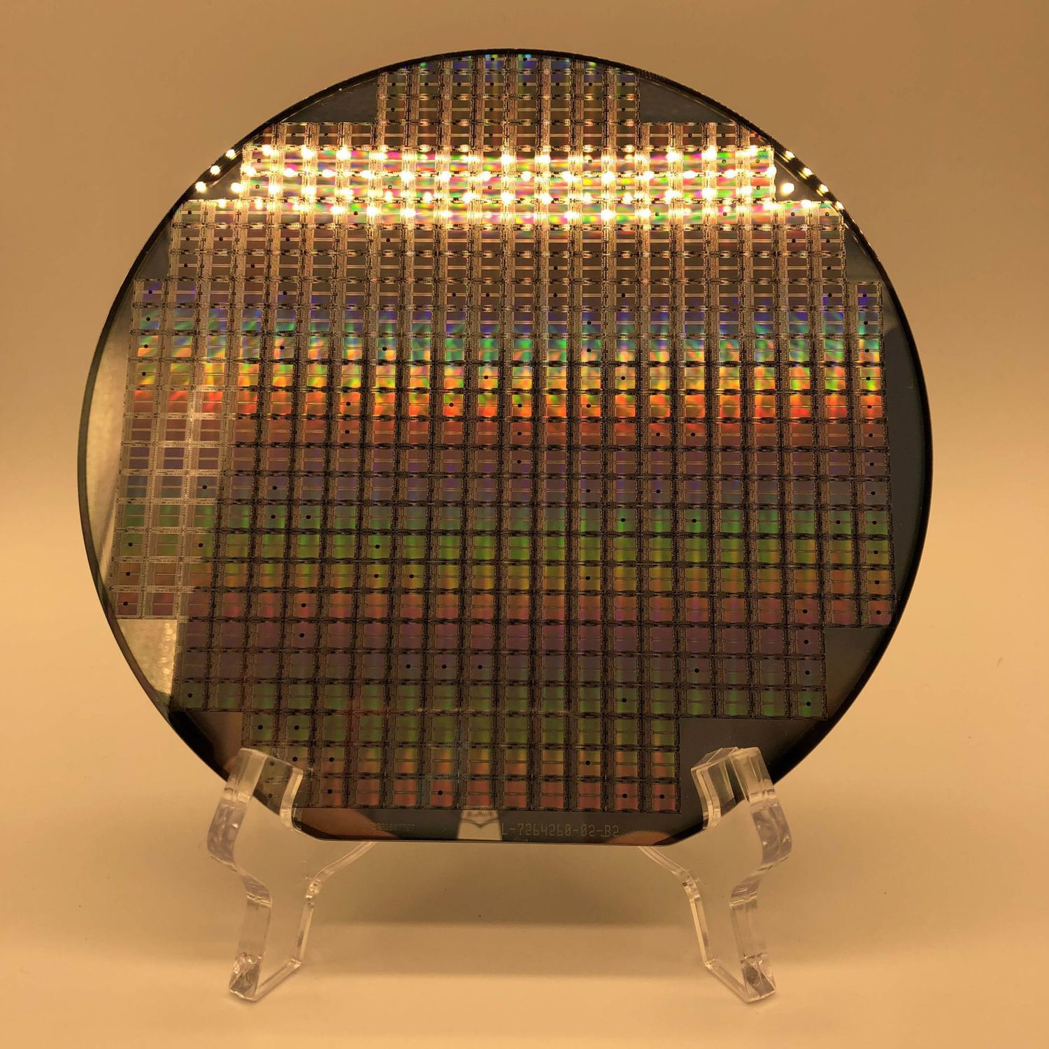 晶元芯片教学6寸光刻芯片硅片实物拍摄直径15厘米硅晶圆