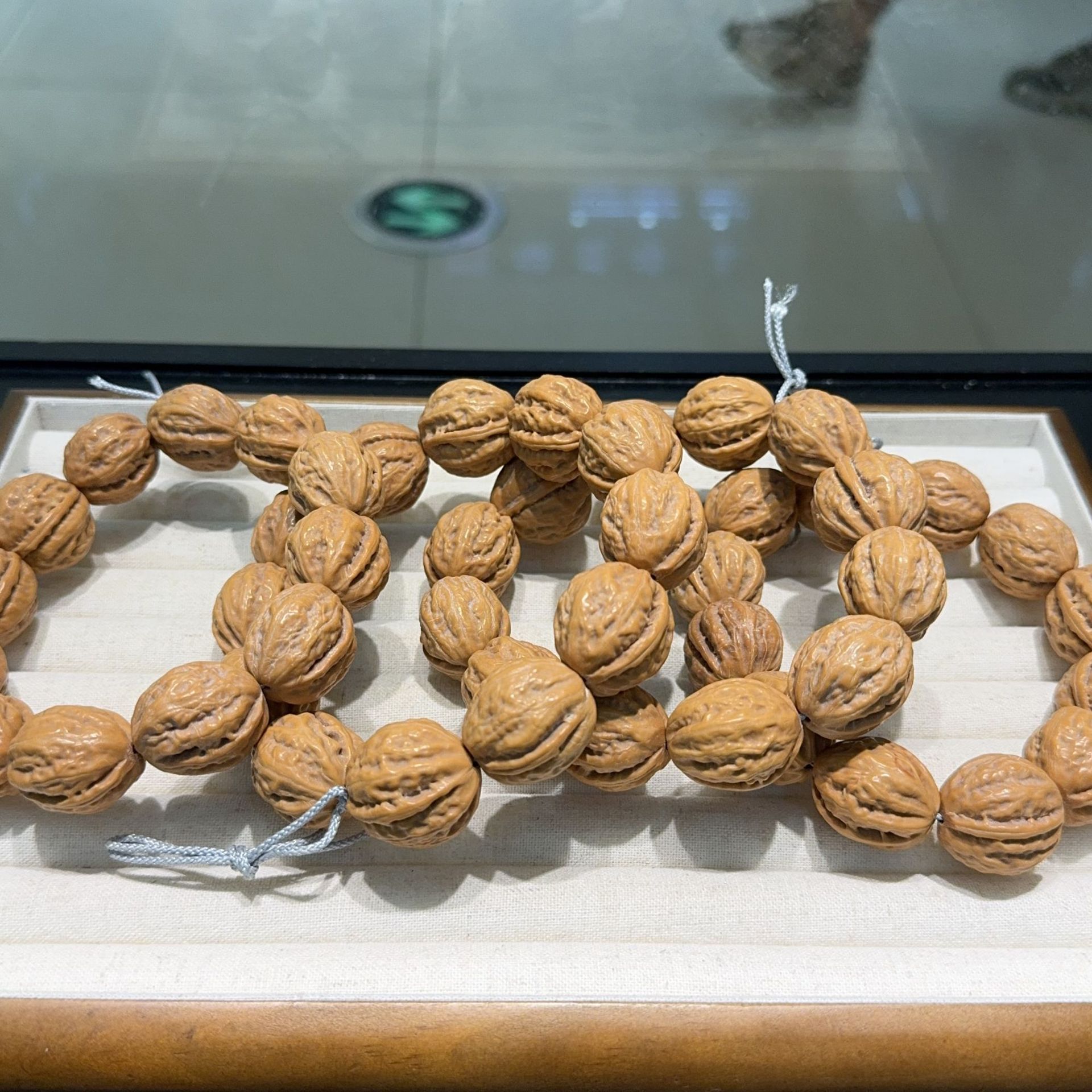 原创设计原皮原色大核桃高端盘玩手串手链文玩时尚饰品小红书同款