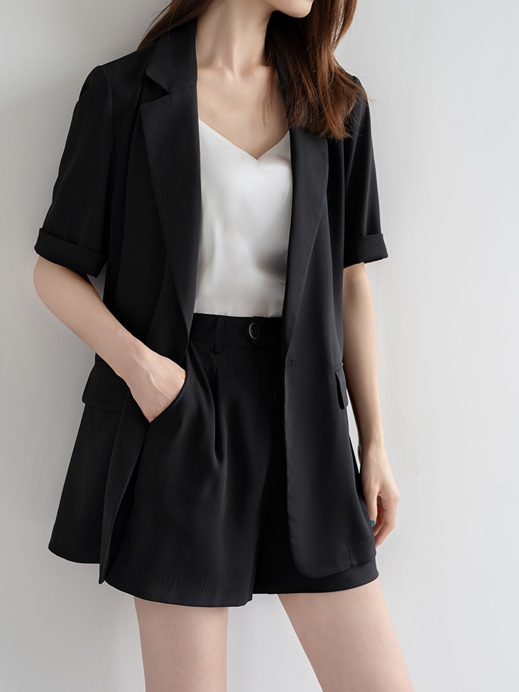 短袖小西装外套女夏季薄款黑色休闲西服短裤套装夏天2021新款上衣