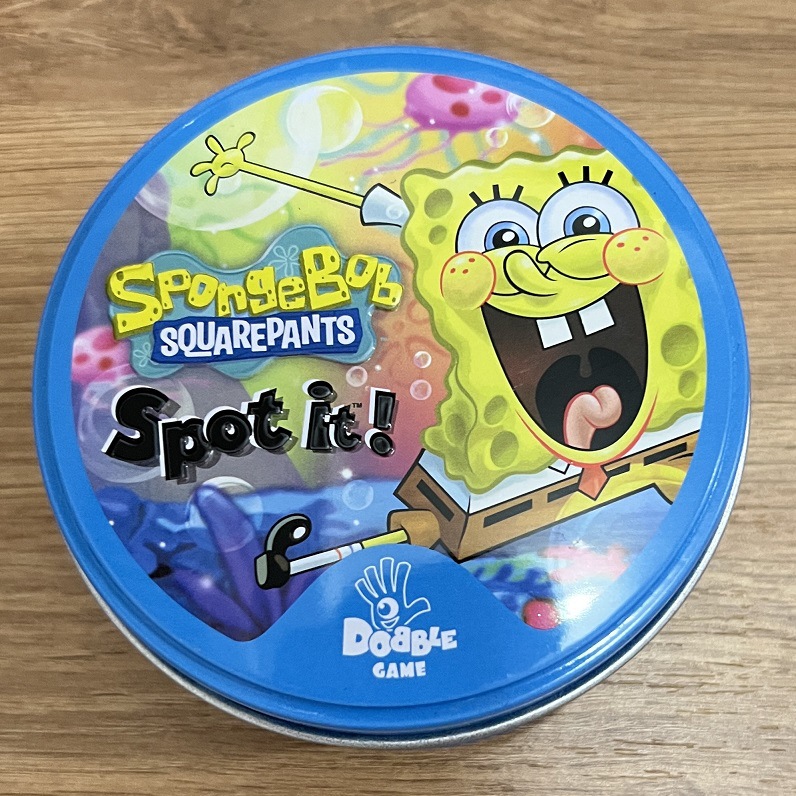 Spot It Game English Version Iron Box Find Your Sister Multi-Person Party Puzzle Game Card Dobble