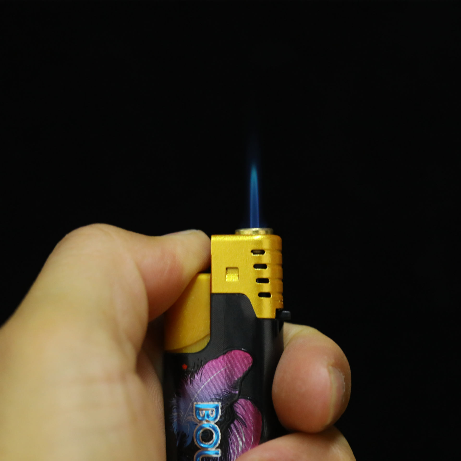 新品金博弘打火机jr9017直冲打火机 创意包纸一次性防风打火机