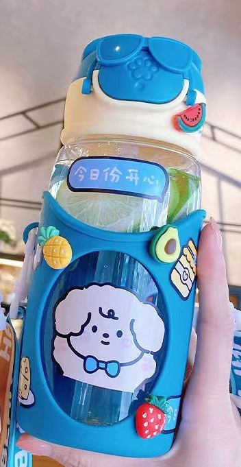 2023 New Cute Cartoon Children's Straw Plastic Cup Can Drink Directly Student Fashion Portable Glasses Bear Cup