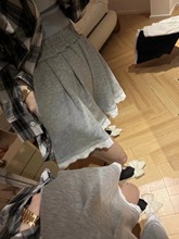 韩系新款灰色休闲运动短裤女夏设计感蕾丝边拼接松紧腰显瘦阔腿裤