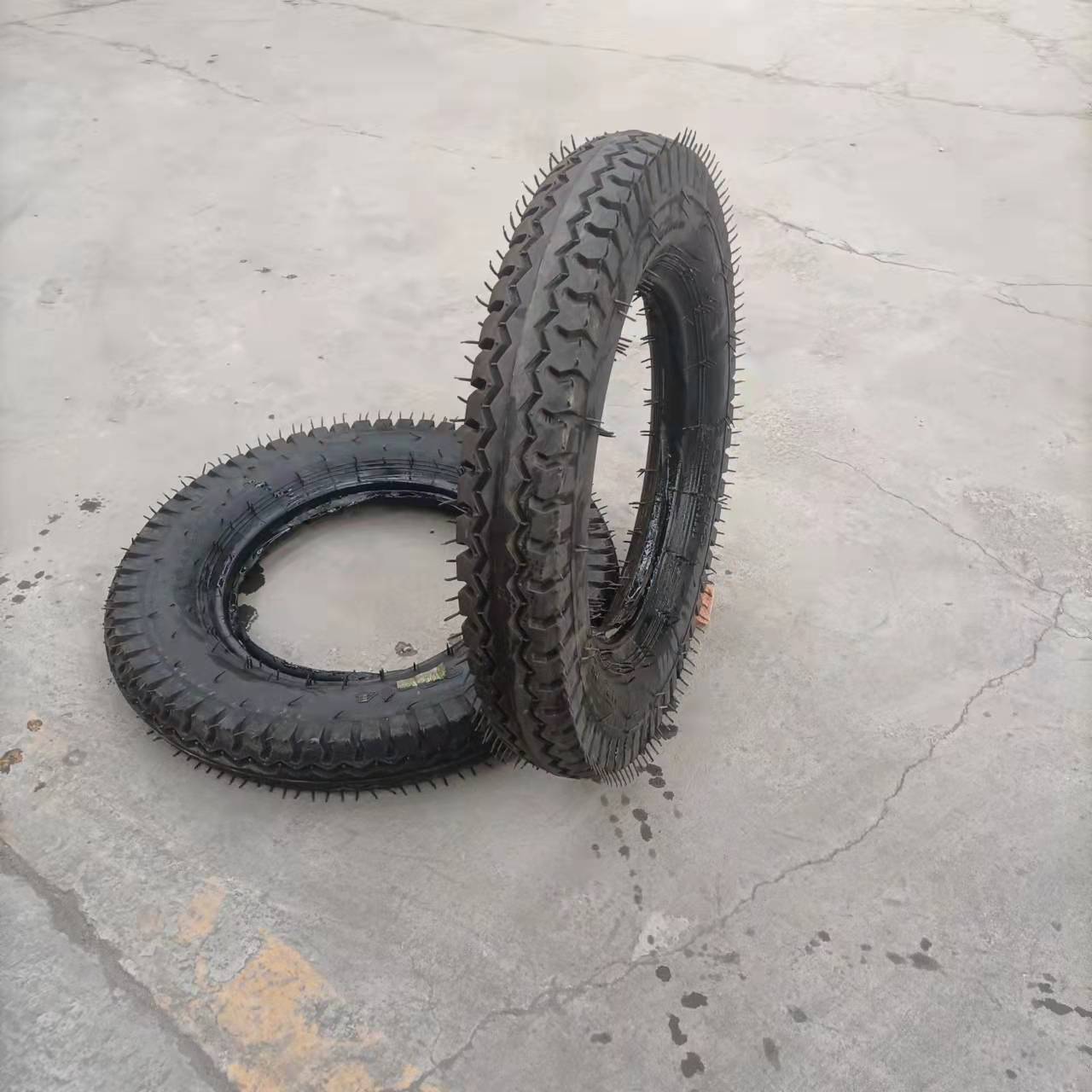 现货电动三轮车轮胎500-14配4.5j*14钢圈厂家批发四轮方向轮轮胎