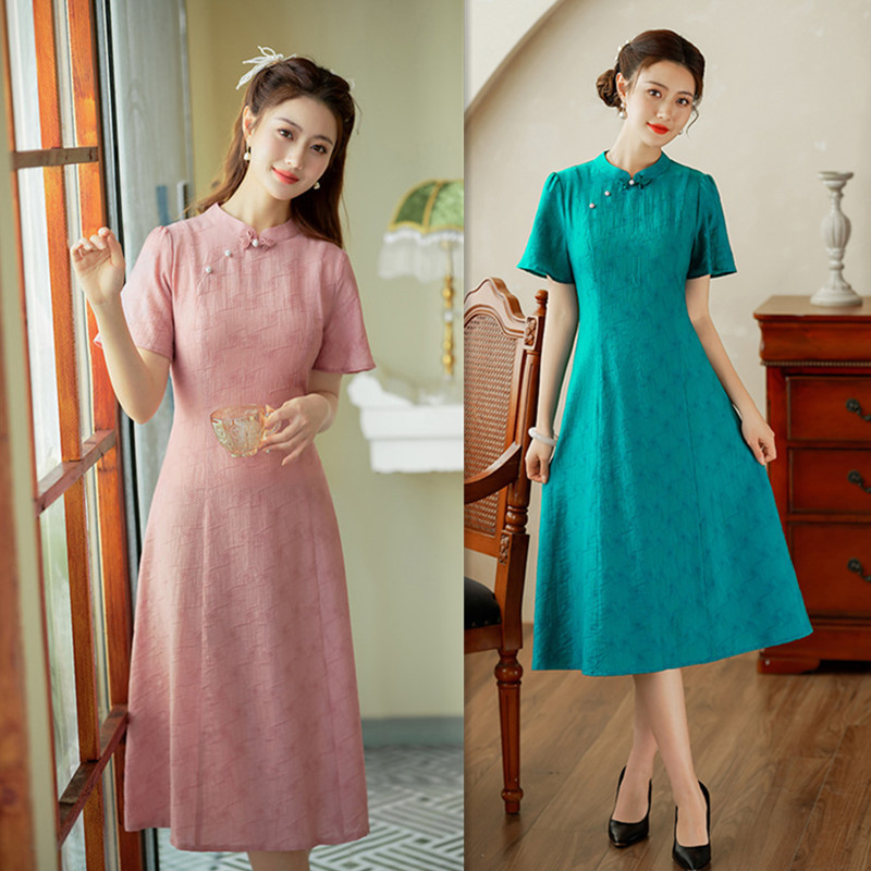 纳春nitree时尚改良年轻少女款纯色中长旗袍连衣裙2024新款旗袍裙