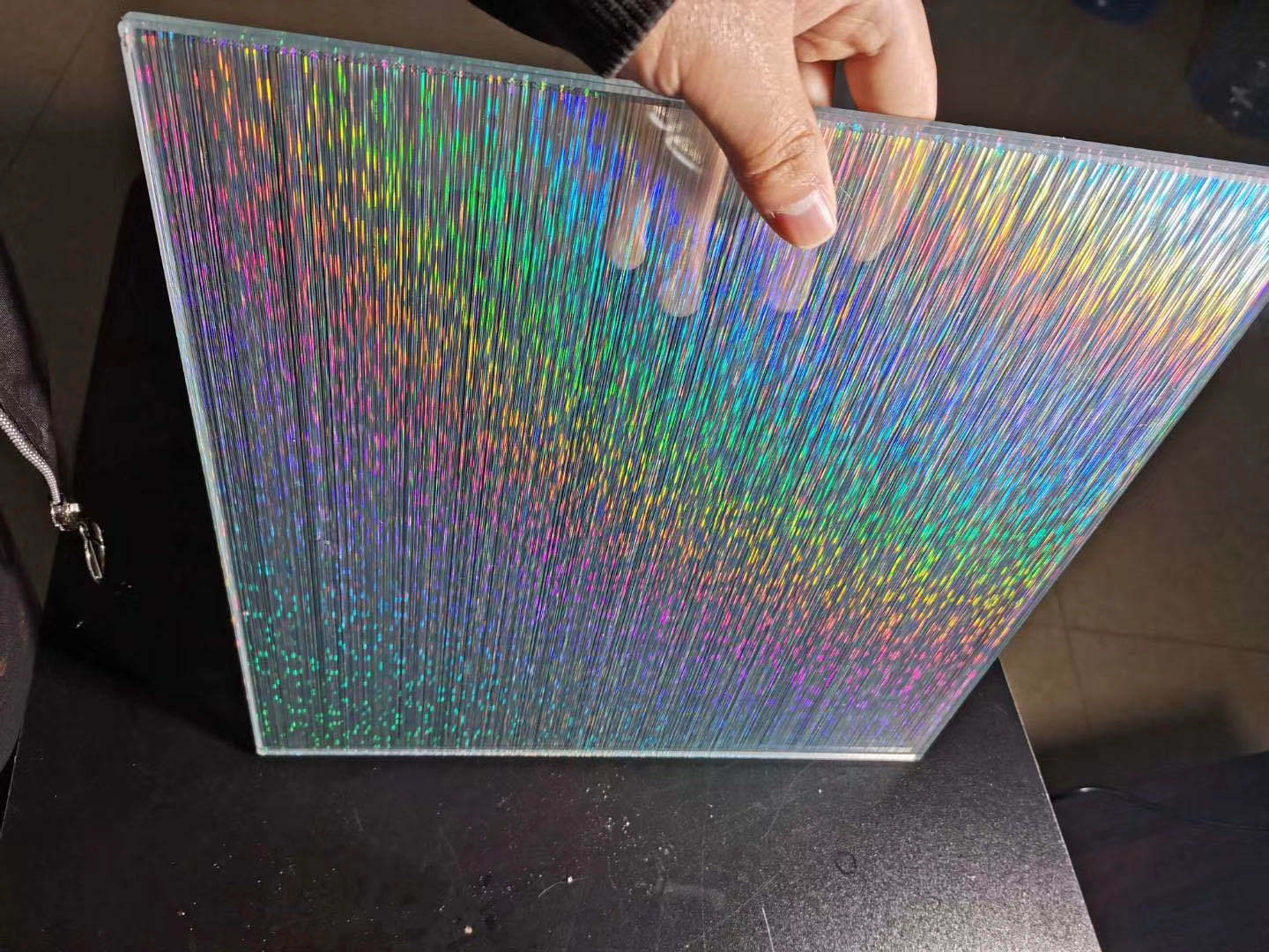 厂家直销彩色渐变夹胶玻璃彩色透明夹胶玻璃 艺术彩色玻璃