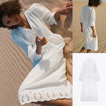 2023夏季新品白色V领中长款女装气质镂空刺绣结饰迷笛连衣裙
