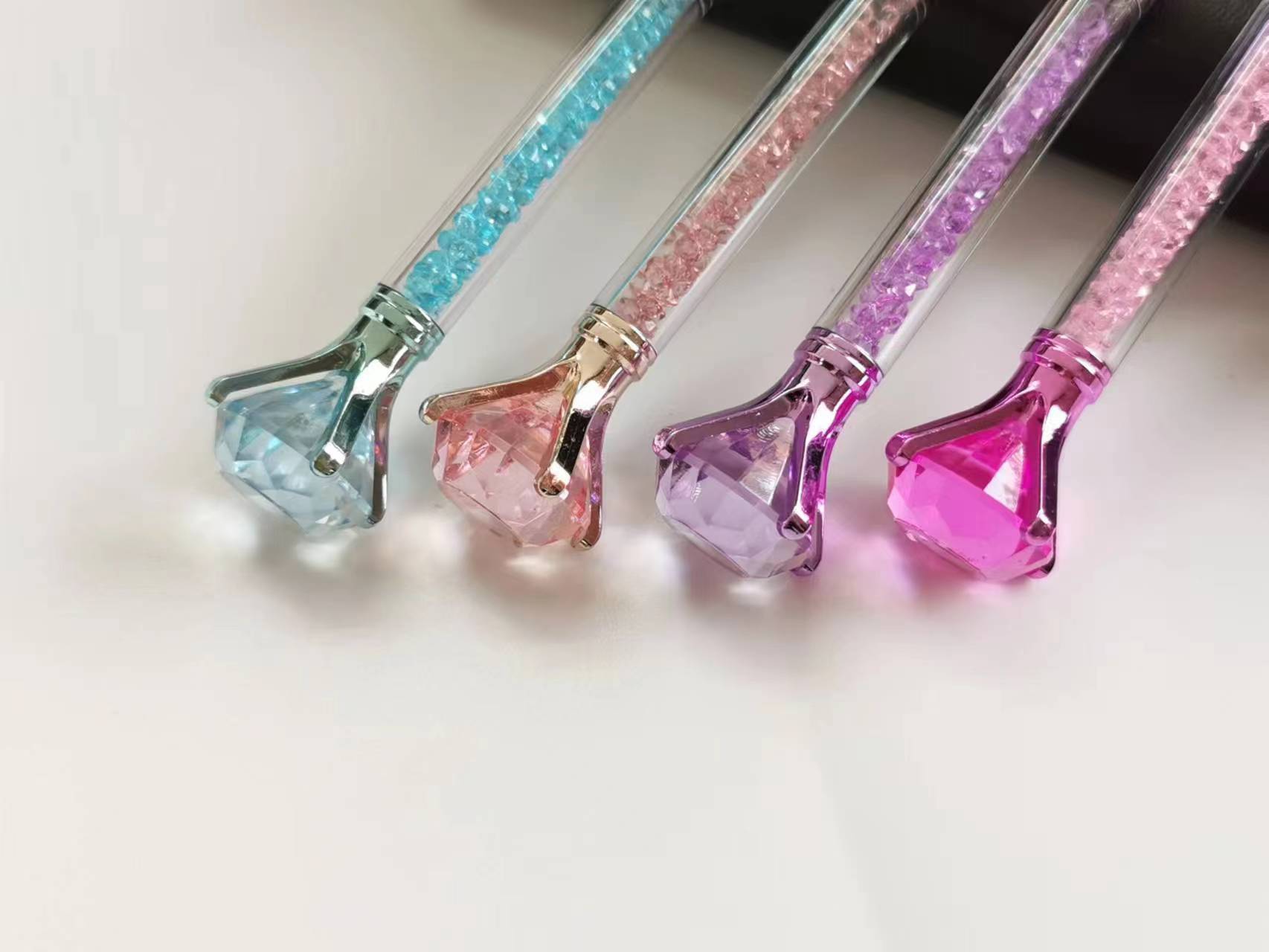 Crystal Diamond Ballpoint Pen Creative Big Rhinestone Pen Gift Pen Good-looking Girls Pen Wholesale Student Pen