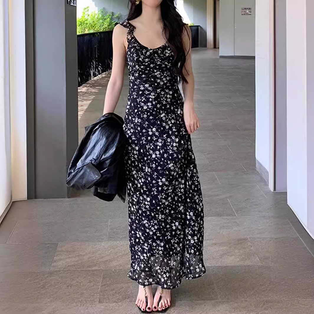 5新款氛围感春天里 气质长款碎花吊带裙时尚法式春夏女装连衣裙女