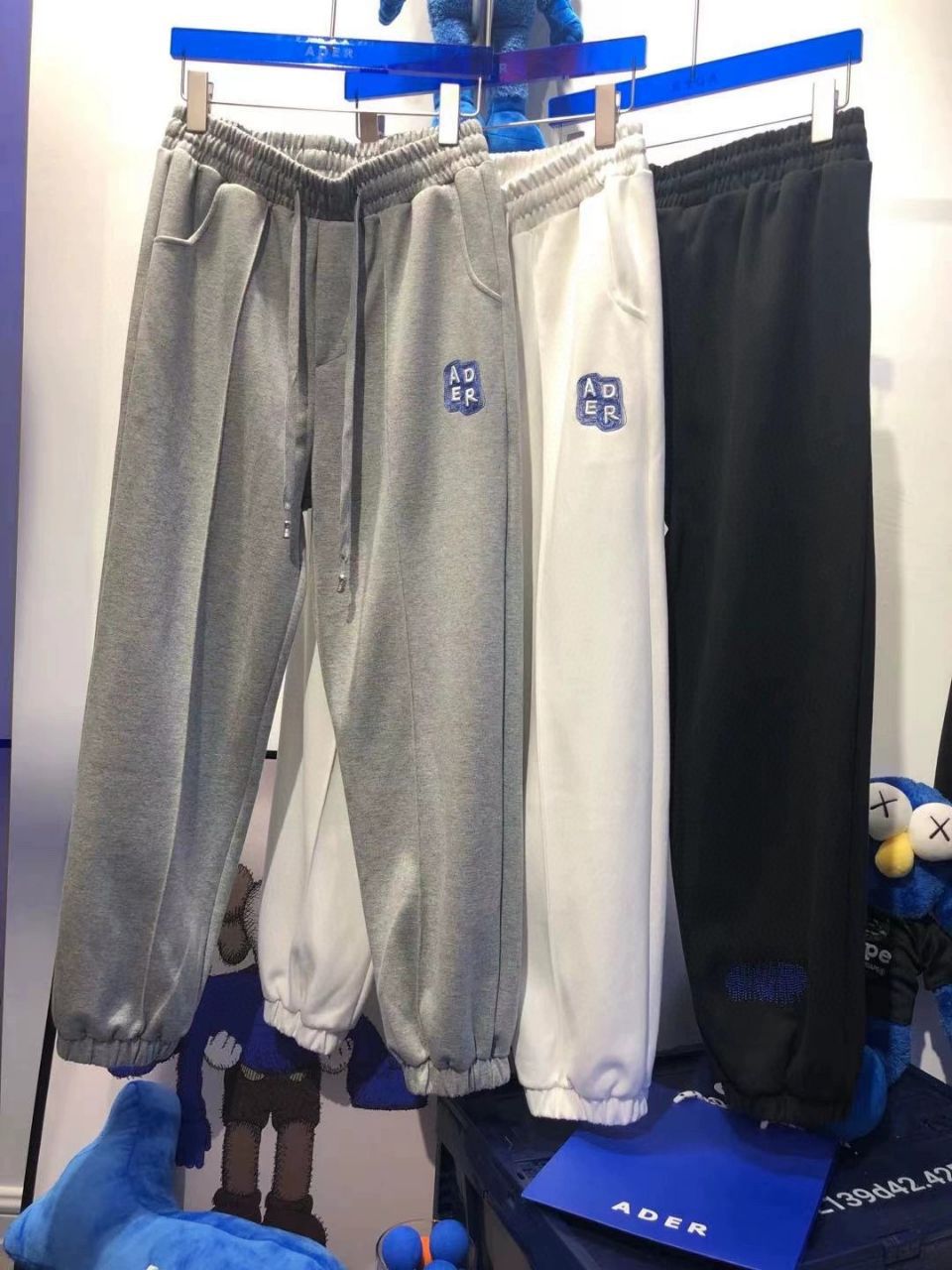 高品质 潮牌ader裤子秋冬款字母刺绣潮流男女同款慵懒风束脚卫裤