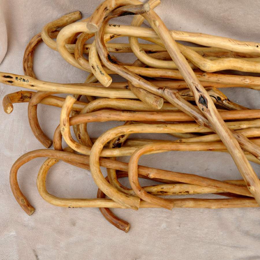 拐杖藤条散步藤木木质一体整体藤拐杖木藤原木色老人大自然长寿