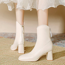 白色切尔西短靴女V口2023秋冬新款加绒瘦瘦靴后拉链粗高跟马丁靴