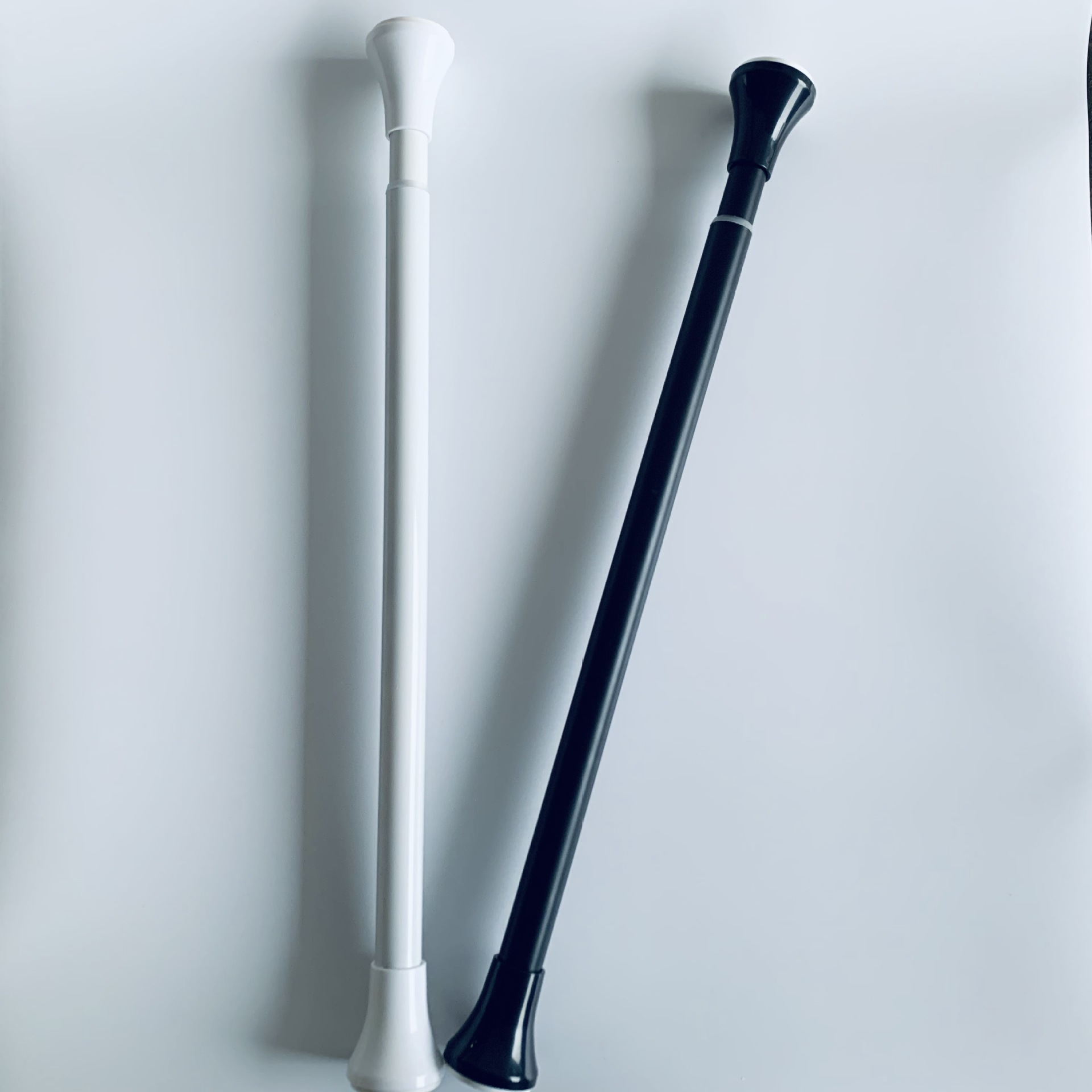 德利顺高碳钢加粗加厚免打孔伸缩杆窗帘杆浴帘杆晾衣杆衣柜撑杆