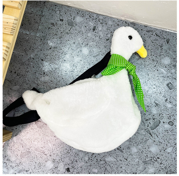 外贸毛绒包2021新款女包韩版时尚卡通鸭子包单肩斜挎包撞色 批发