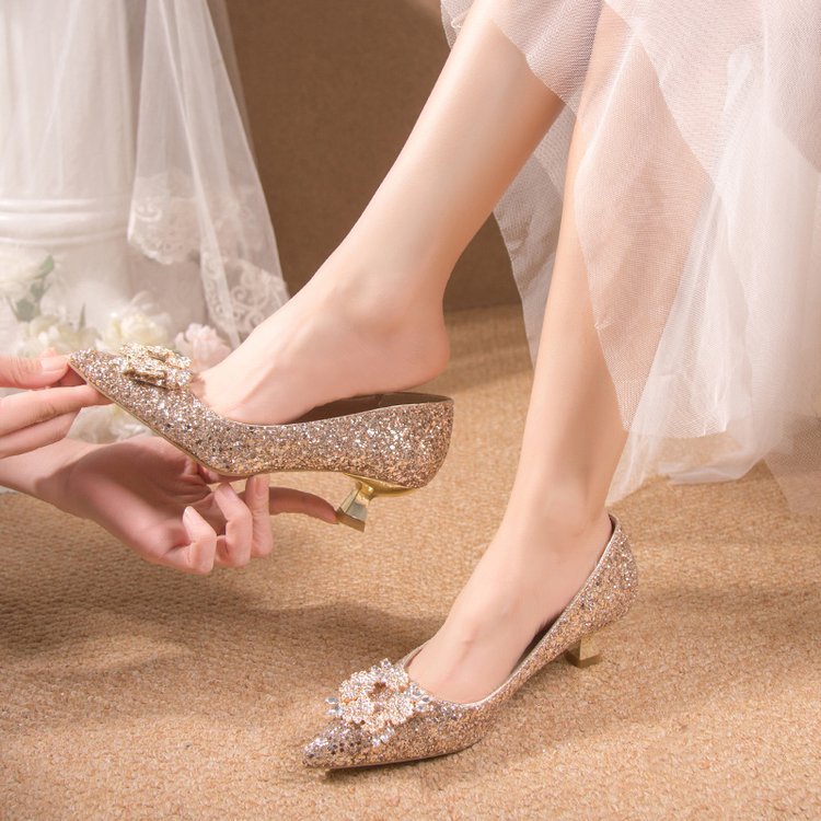 婚鞋女2024春季新款秀禾新娘鞋结婚鞋子高跟鞋女婚纱水晶鞋不累脚