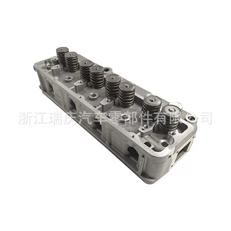 GAZ402气缸盖总成OE号402.1003007-10适用车型GAZ系列车型