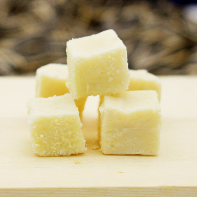 包邮诺干奶酪新疆奶疙瘩阿勒泰无淀粉纯牛奶奶酪60克哈萨克奶酪