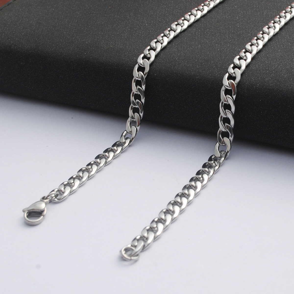 Stainless Steel Necklace for Men and Women Pendant Chain DIY Ornament Accessories Necklace Chain Single Necklace NK Chain Cuban Link Chain