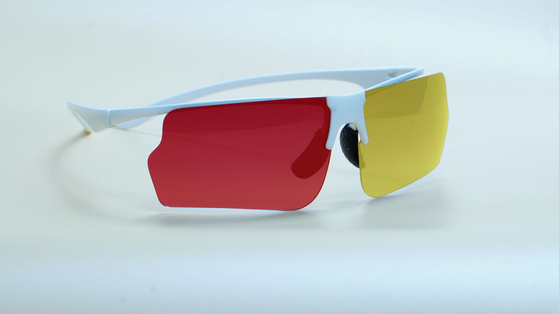 黄变酒红钓鱼眼镜智能增晰看漂开车偏光镜高偏光率第十代黄变酒红