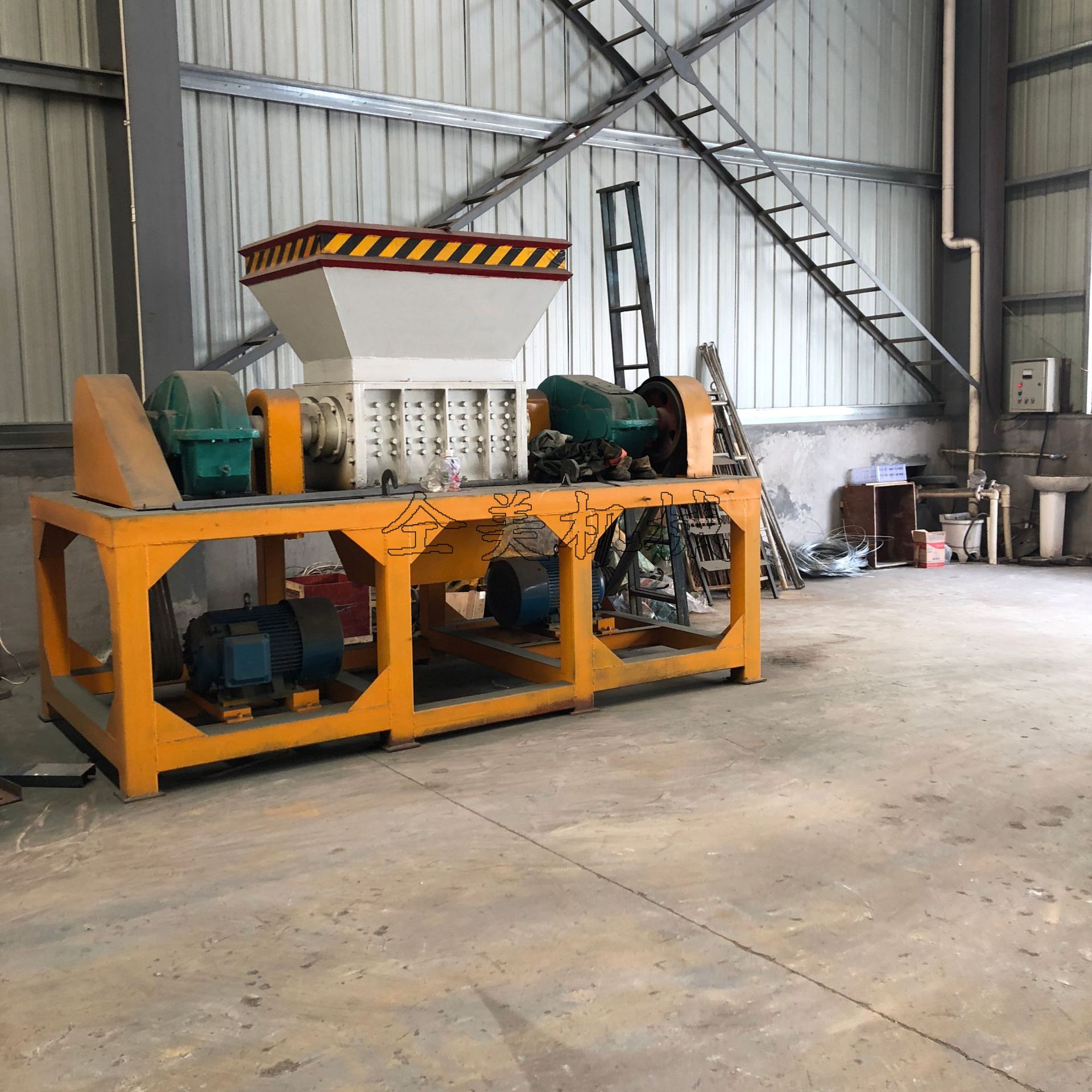 金属易拉罐粉碎机 小型生活垃圾撕碎机 双轴金属撕碎机