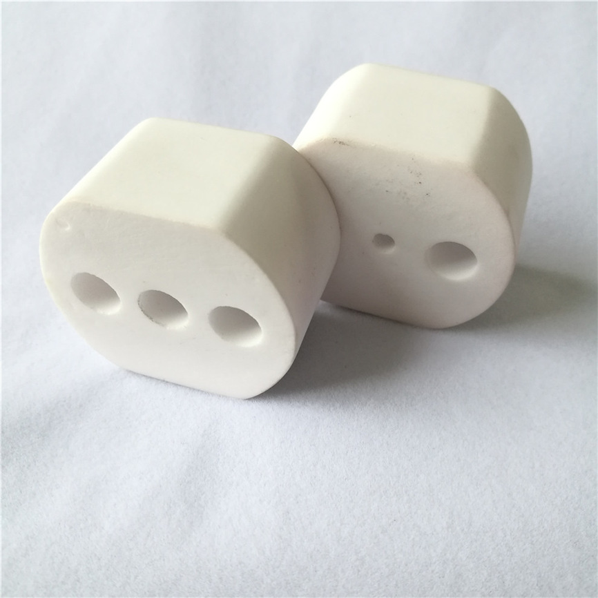 95氧化铝陶瓷绝缘子工业陶瓷件电子绝缘件