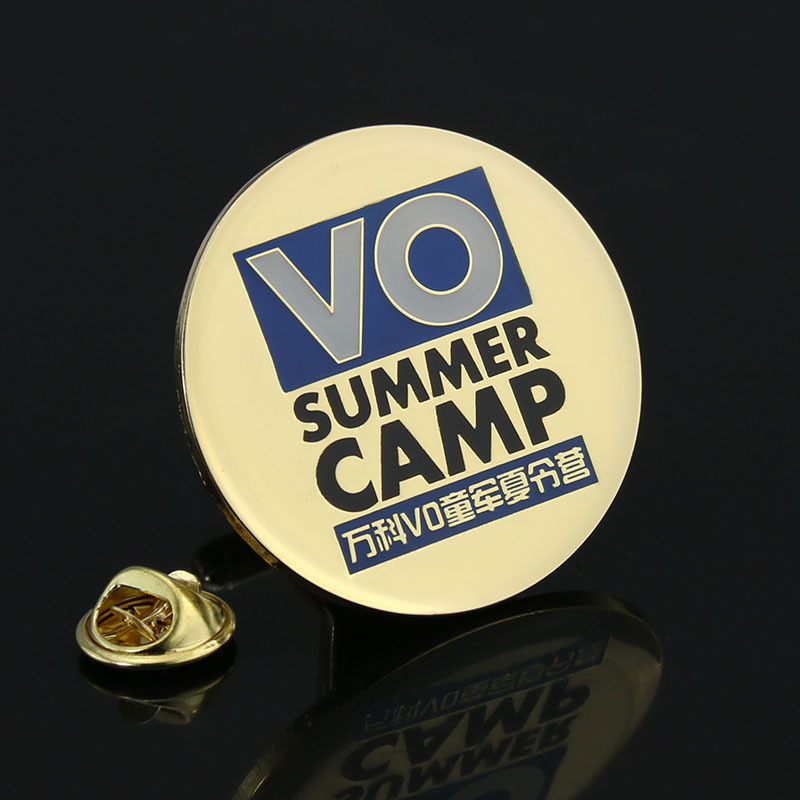 厂家直销国潮动漫金属徽章 烤漆闪粉滴胶胸针 滴塑葱粉合金徽章