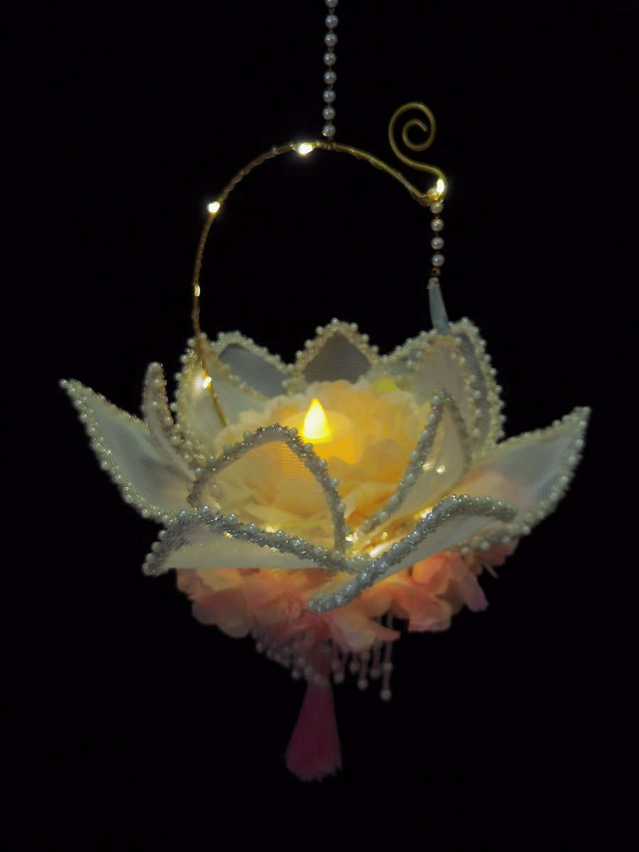 古风手持莲花灯汉服手提流苏宫灯走秀拍照道具灯笼中国风荷花灯