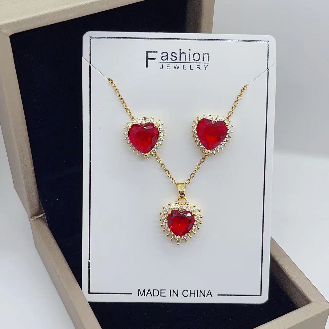 Europe and America Cross Border Copper Micro Inlaid Zircon Pink Red Blue Peach Heart Fashion Simple European and American Style Necklace Two-Piece Earrings Set