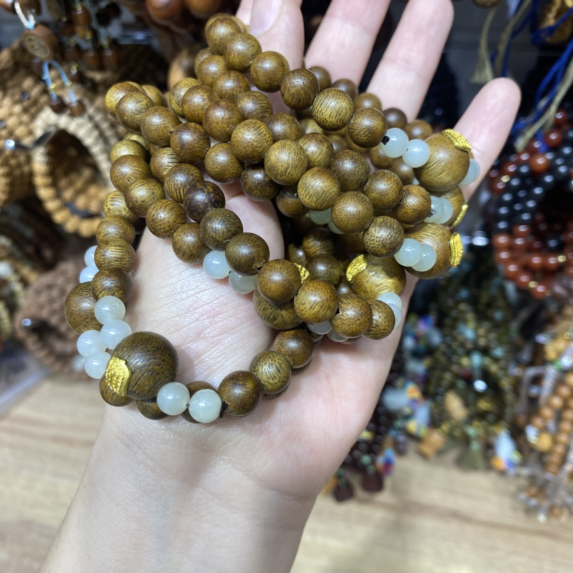 超值越南芽庄沉香手串8mm沉香木佛珠手链-阿里巴巴