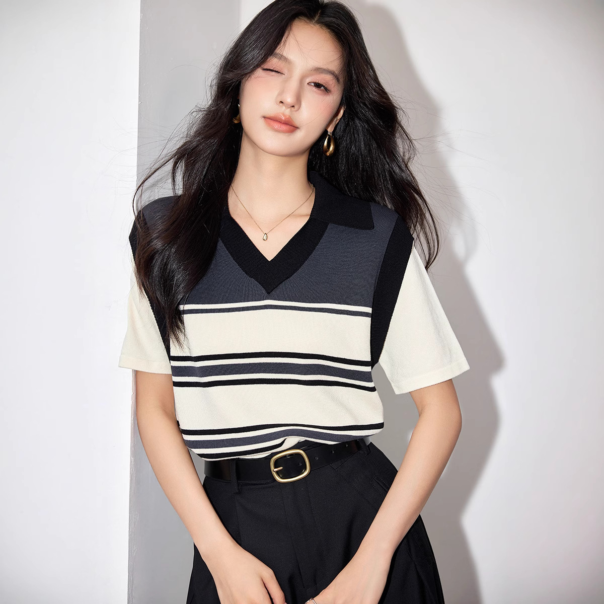 拼接假两件短袖v领针织t恤女装夏季设计感小众复古条纹短款polo衫