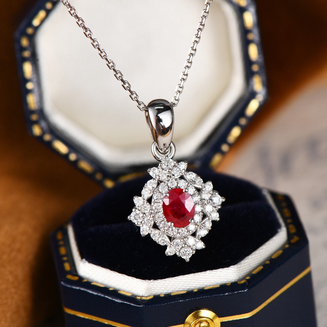 18k金天然彩宝红宝石椭圆项链女au750金马眼钻石菱形轻奢吊坠批发