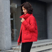 红色羽绒服女2022年新款白鸭绒时尚立领短款本命年过年冬外套