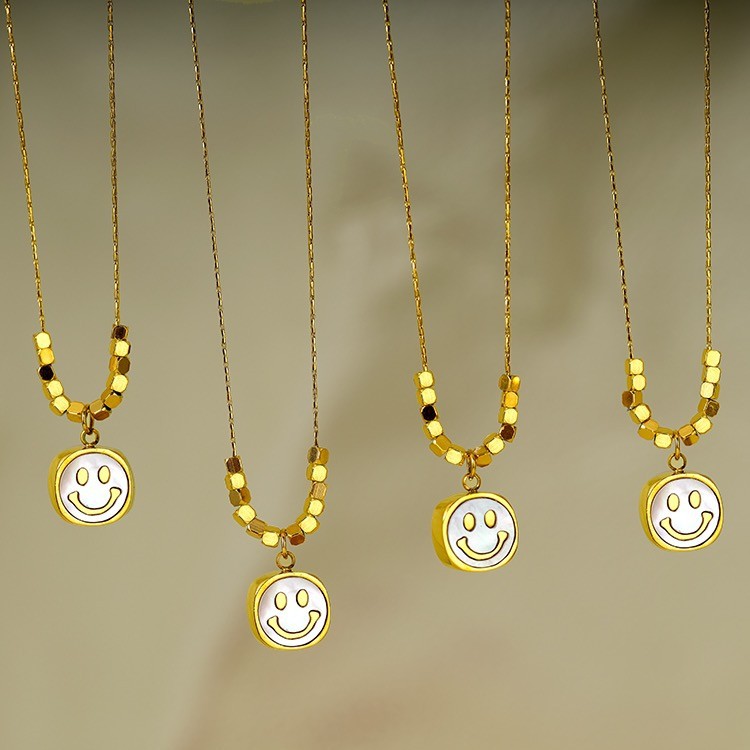 高级感碎银笑脸项链女2023年新款潮轻奢小众设计感锁骨链百搭颈链