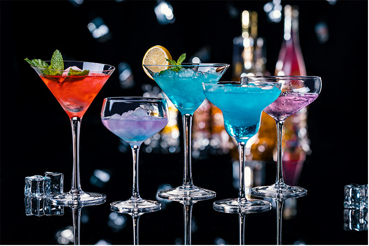 9成交0个创意鸡尾酒杯子高脚玻璃杯个性酒吧调酒杯莫吉托马天尼杯香槟