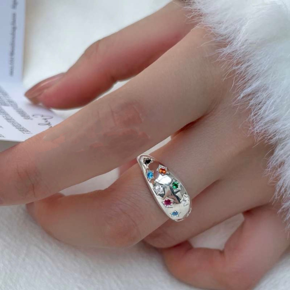 French Retro Colorful Crystals XINGX Ring Bread Stylish and Unique Ring Special-Interest Design High-Grade Open Ring for Women