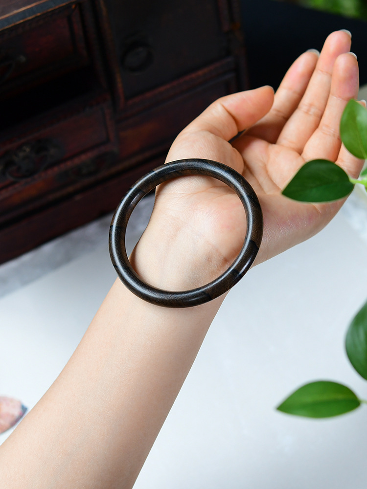 沉香木圆条手镯复古风镯子现货男女都可以佩戴一款文玩送妈妈礼物