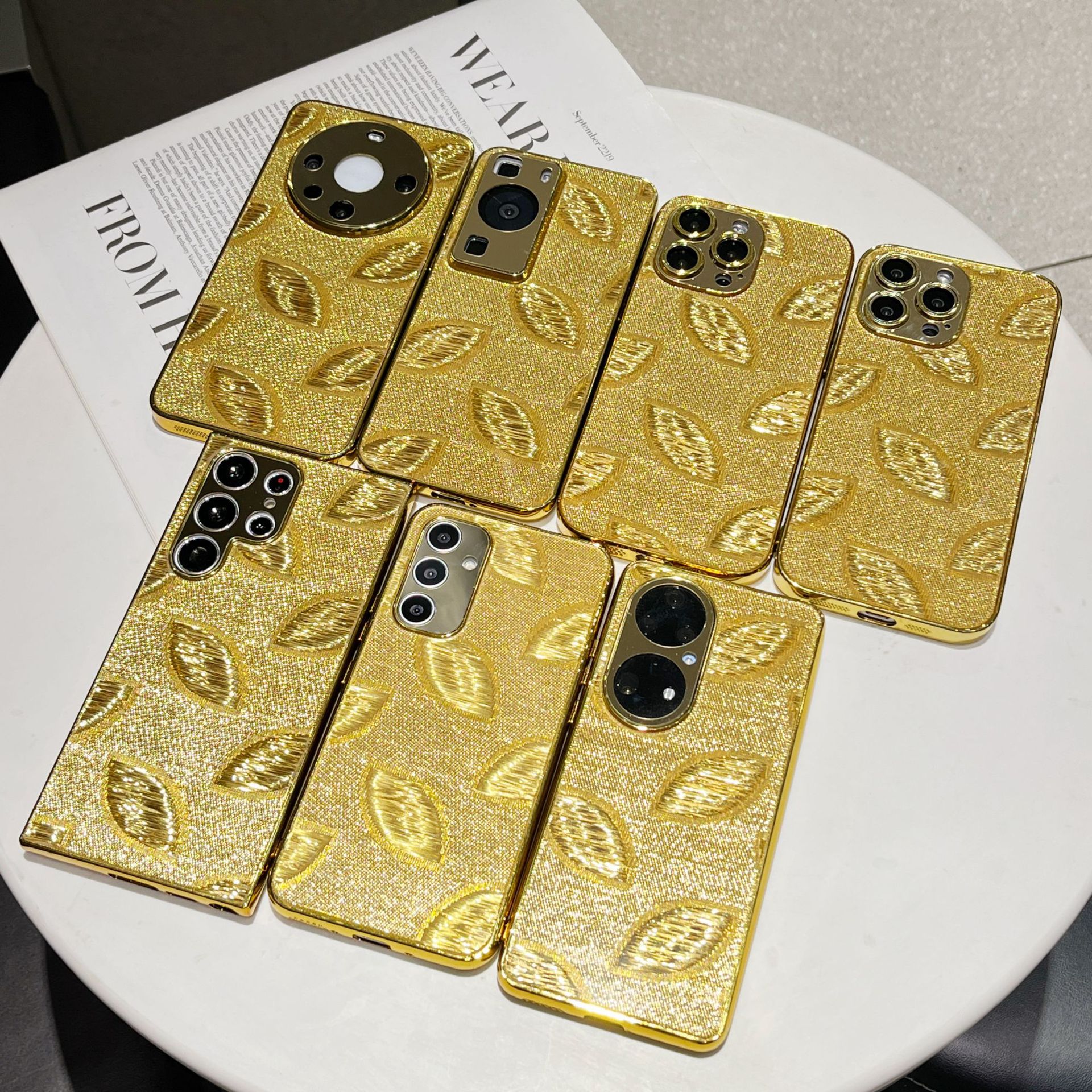 电镀黄金叶子适用苹果15手机壳三星s24ultra保护套华为mate60pro