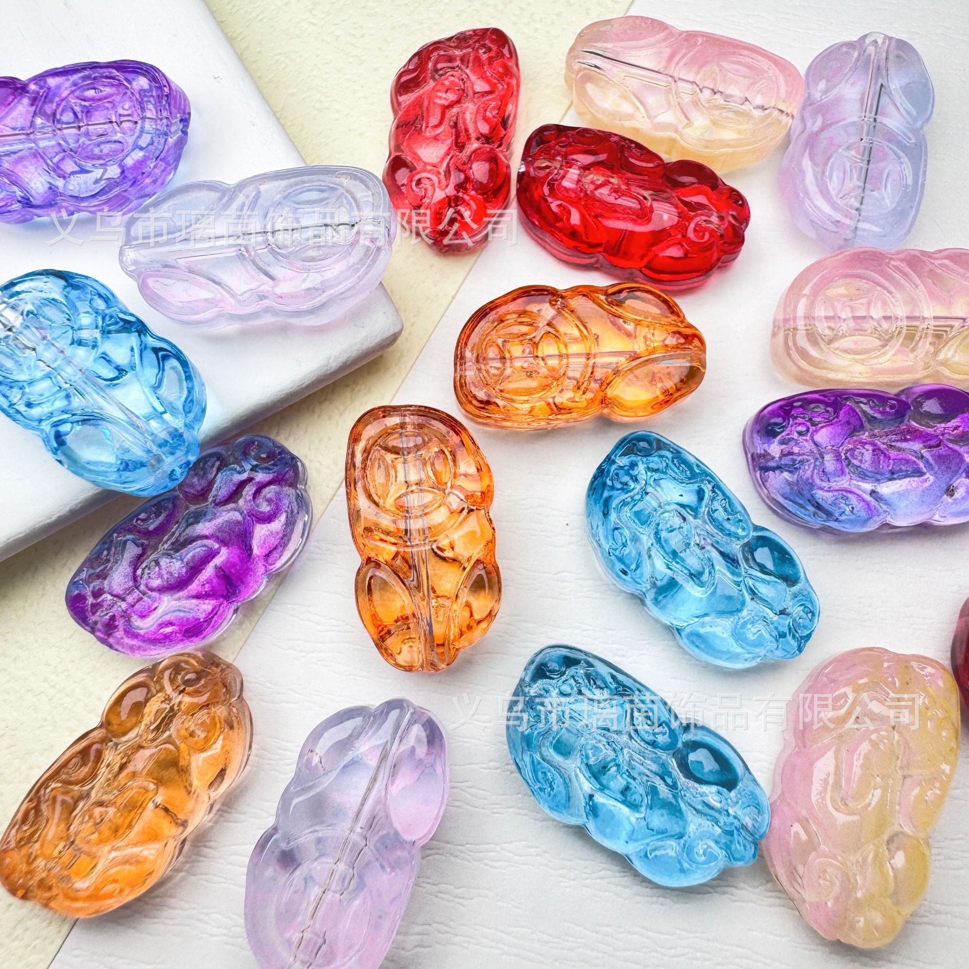 琉璃混色穿孔貔貅小巧串珠配件diy 手工装饰品耳环串珠手链小吊坠