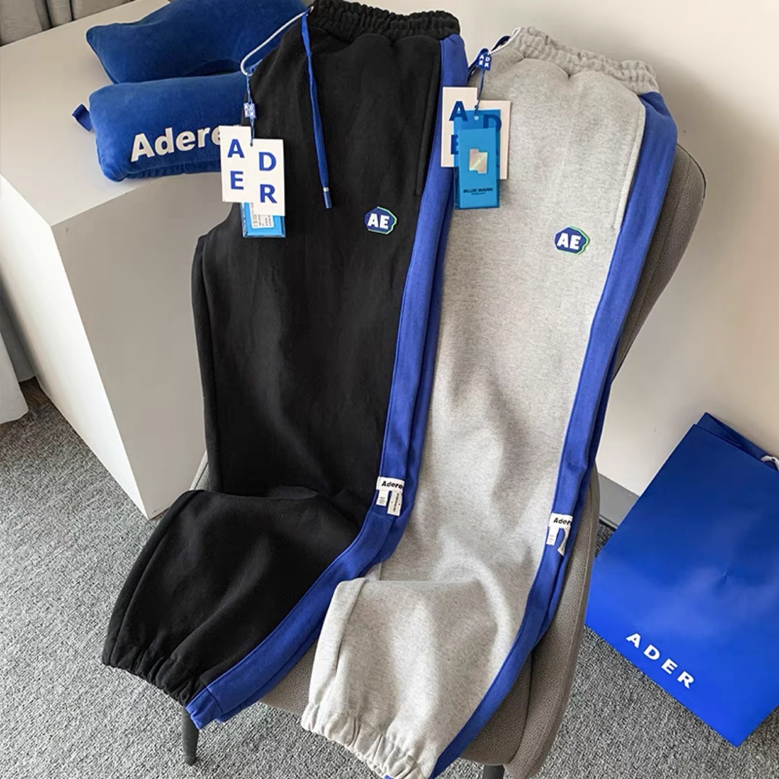 ader 皮标卫裤女收口裤男拼色束脚宽松休闲情侣运动裤长裤子