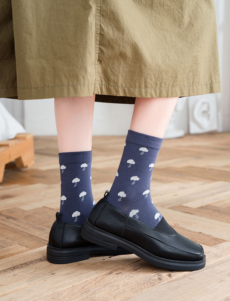 批发花田靴下竹纤维混纺木耳边女式提花中筒袜透气吸汗女袜