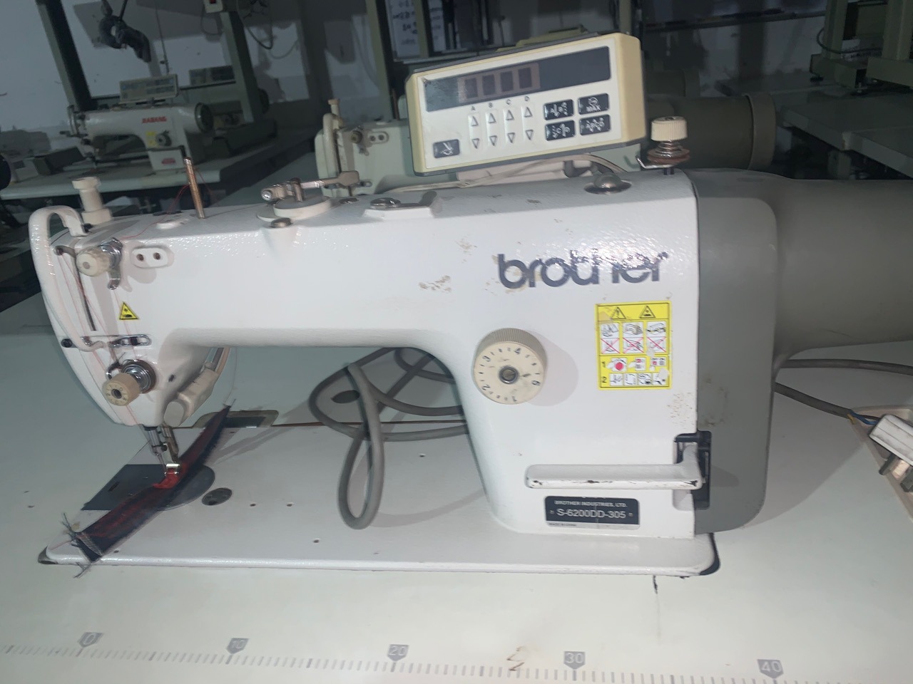 日本兄弟缝纫机电脑平车6200自动剪线缝纫机