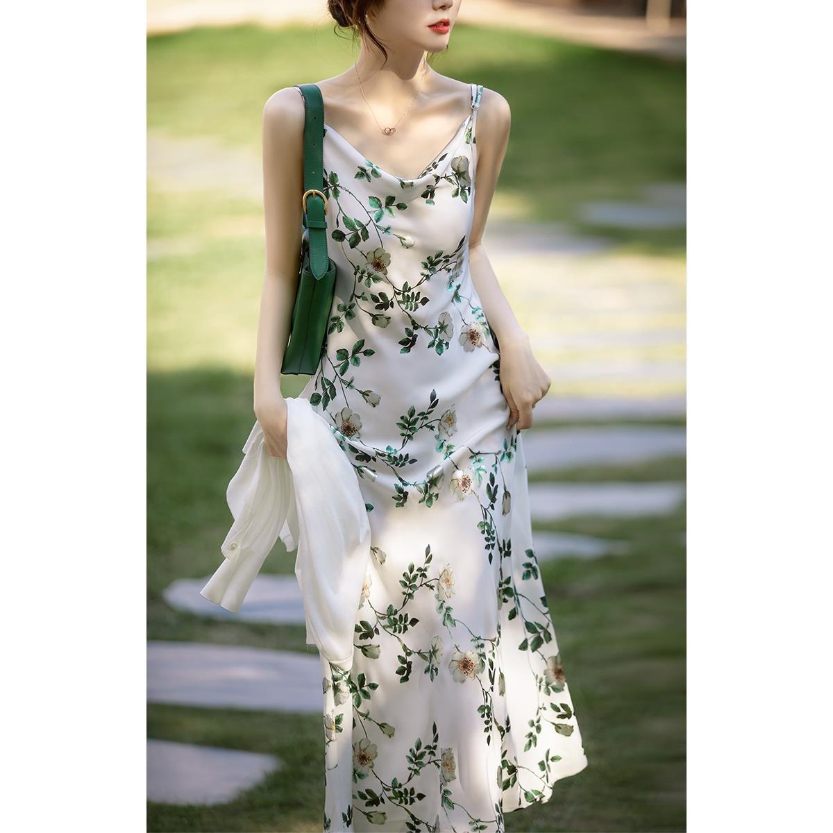 Summer 2023 Quality Acetate/Holiday Goddess Mid-Length Rose Jacquard Strap Dress Fashion