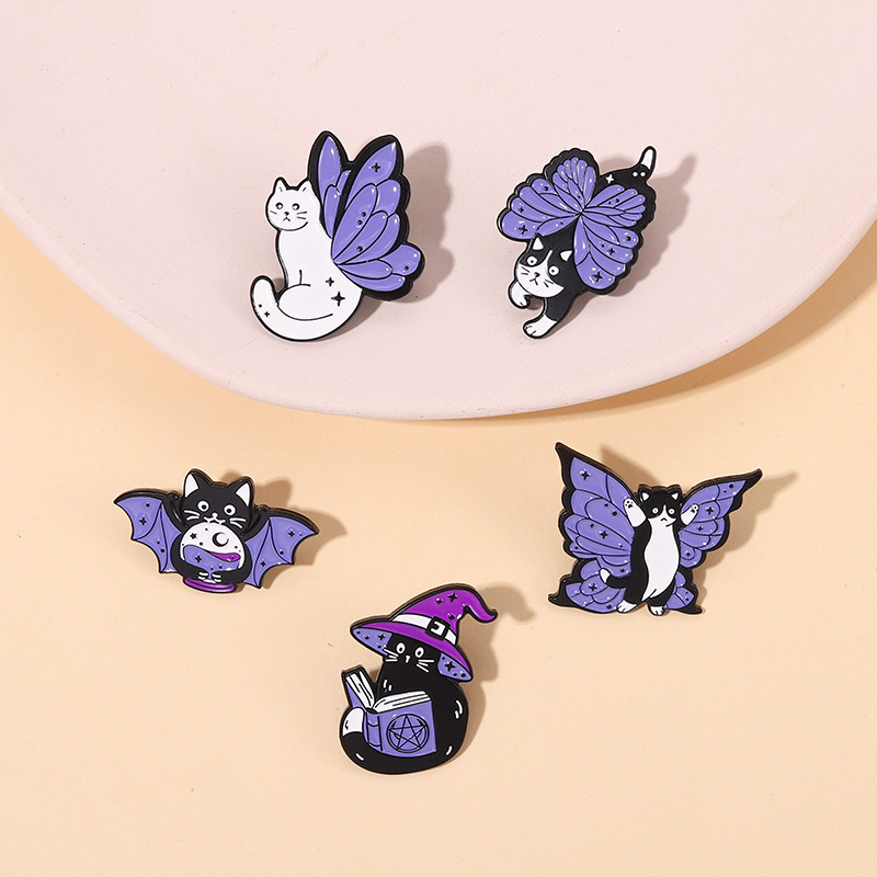 New Cartoon Creative Purple Cat Butterfly Wings Alloy Brooch Cute Clothes and Bags Ornament Badge Wholesale