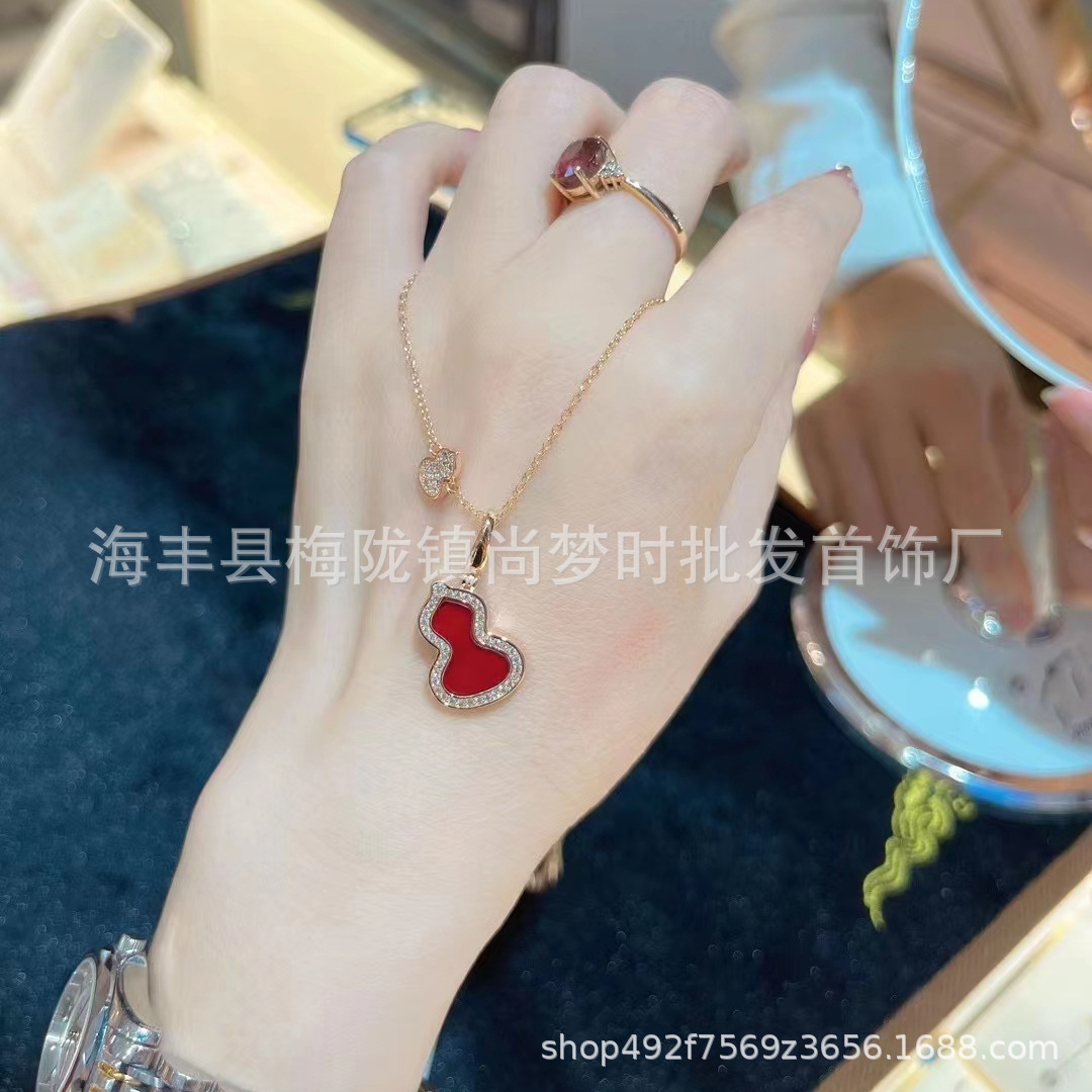 Large and Medium Gourd Necklace Female 18K Rose Gold Plated Clavicle Chain Red Agate Pendant Live Delivery Factory Direct Sales