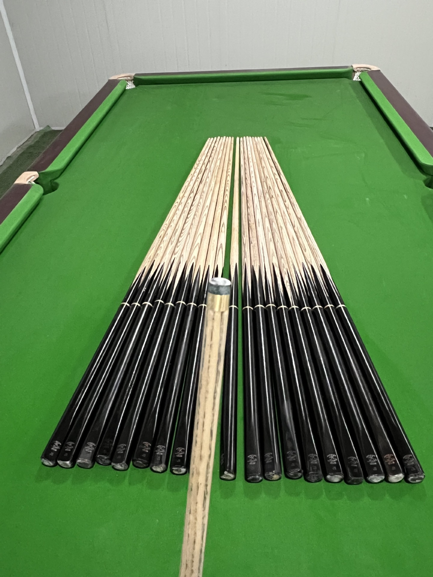 球房4/3君星台球杆小头10mm斯诺克桌球杆黑8用品美式黑八公杆批发