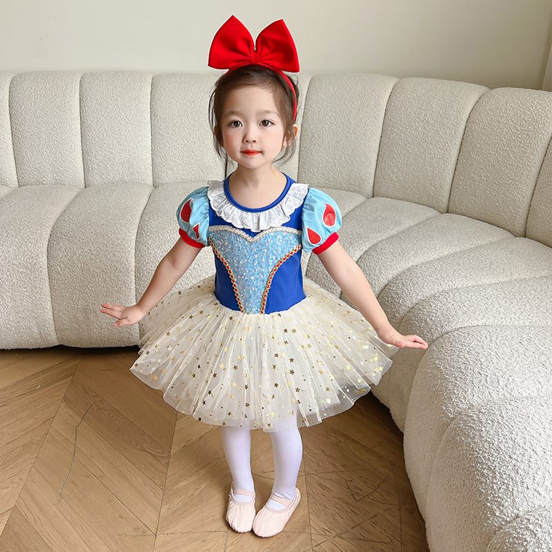 K2303#Белый снежный танца юбки-фон. Рисунок 01