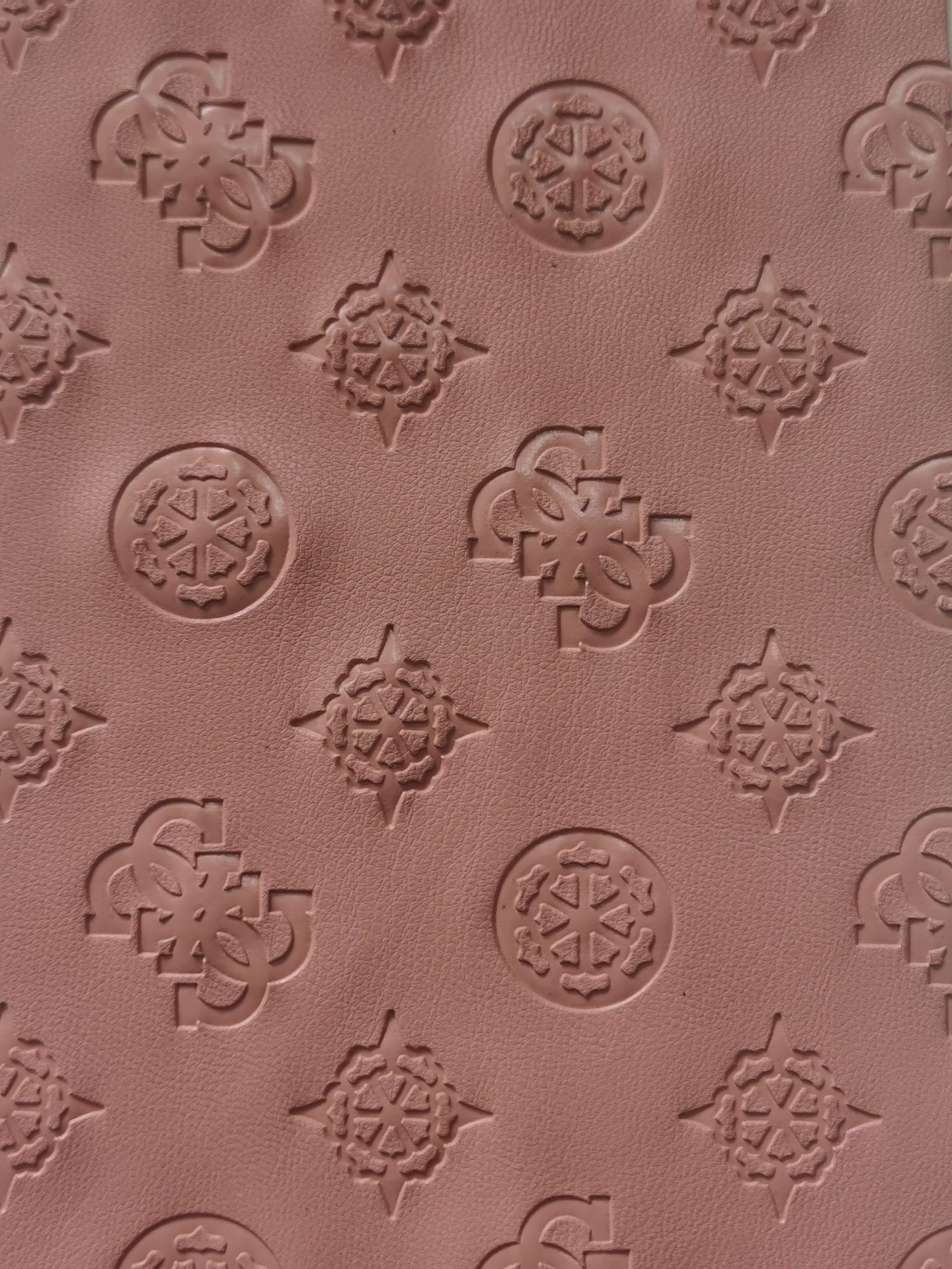 牛羊皮凹凸压花面料压花太空棉压花pu皮革压凸印大面积压花