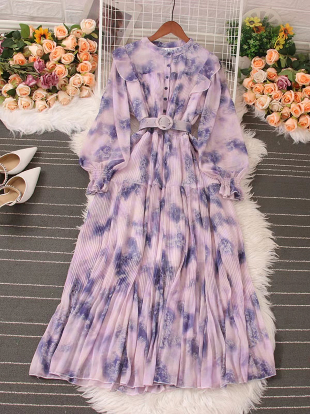 法式高级感气质女神范扎染印花长袖连衣裙女收腰显瘦雪纺百褶长裙